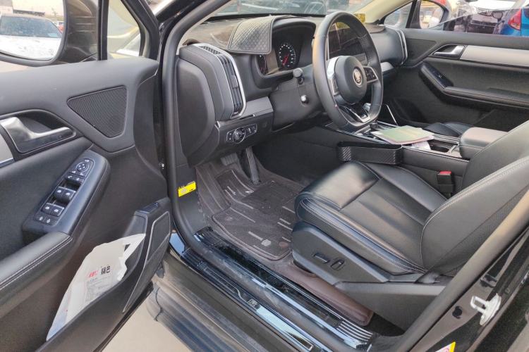 Used BYD Tang 2019 2.0T Automatic SmartConnect Prestige 7-Seater China VI Standard Interior 3