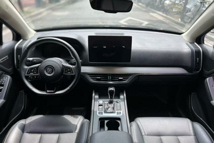 Used BYD Tang 2019 2.0T Automatic SmartConnect Luxury 7-Seater China VI Standard Interior 4