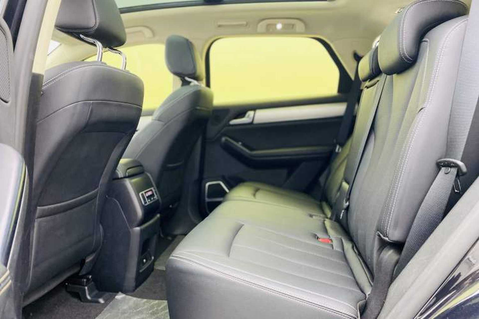 Used BYD Tang 2019 2.0T Automatic SmartConnect Prestige 7-Seater China VI Standard Interior 4