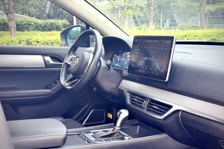 Used BYD Tang 2019 2.0T Automatic SmartConnect Luxury 7-Seater China VI Standard Interior 5