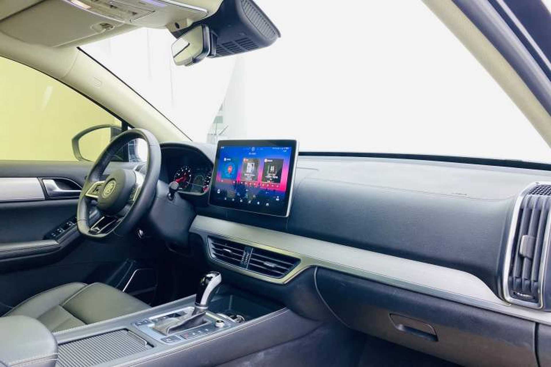 Used BYD Tang 2019 2.0T Automatic SmartConnect Prestige 7-Seater China VI Standard Interior 5