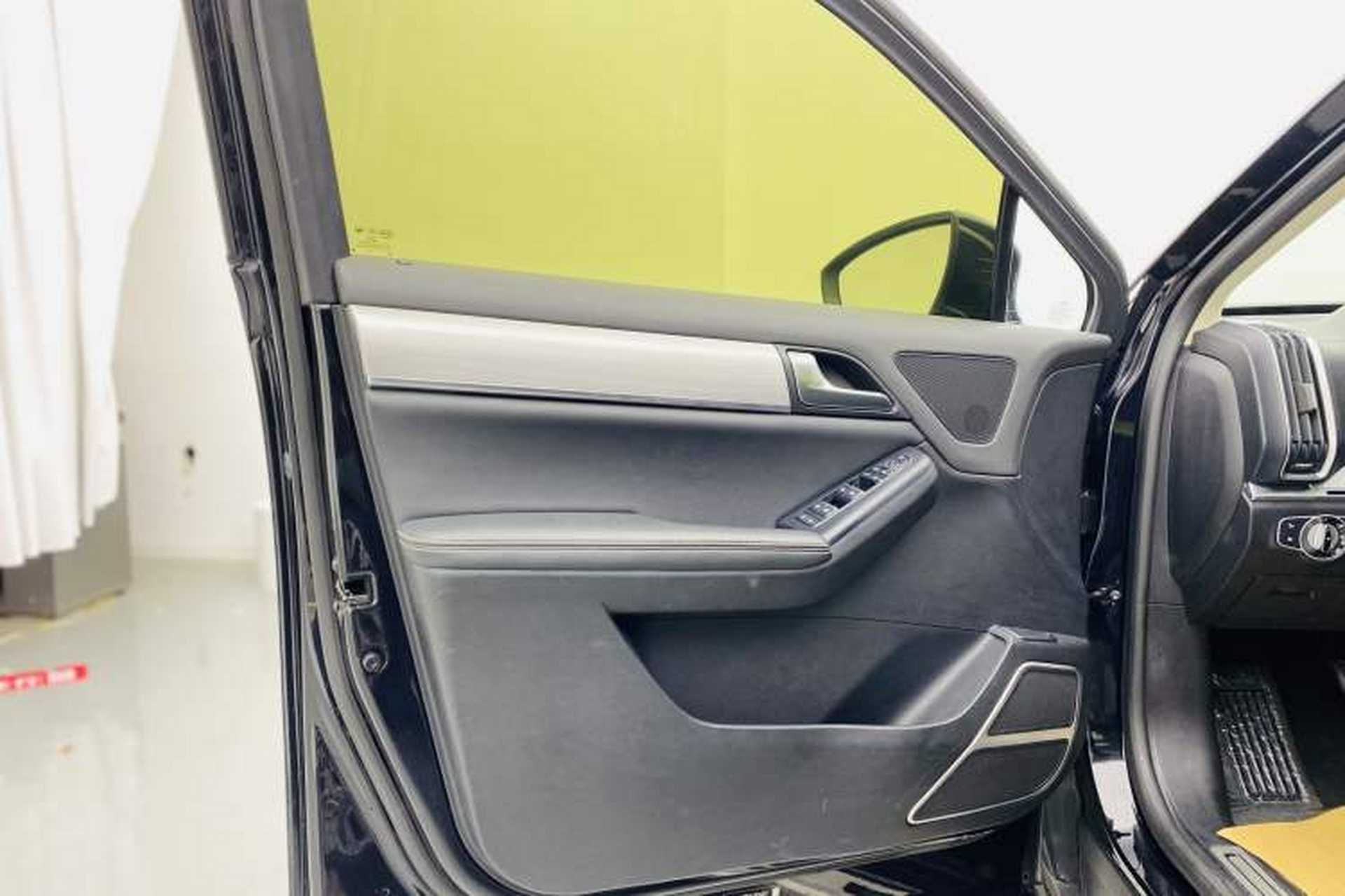 Used BYD Tang 2019 2.0T Automatic SmartConnect Prestige 7-Seater China VI Standard Interior 6