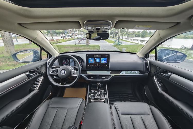 Used BYD Tang 2019 2.0T Automatic SmartConnect Luxury Edition 5 Seats China VI Standard Interior 6