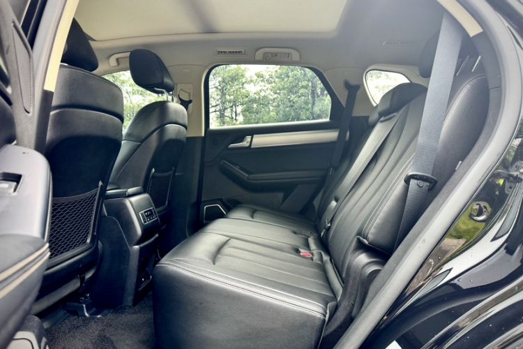 Used BYD Tang 2019 2.0T Automatic SmartConnect Luxury 7-Seater China VI Standard Interior 9