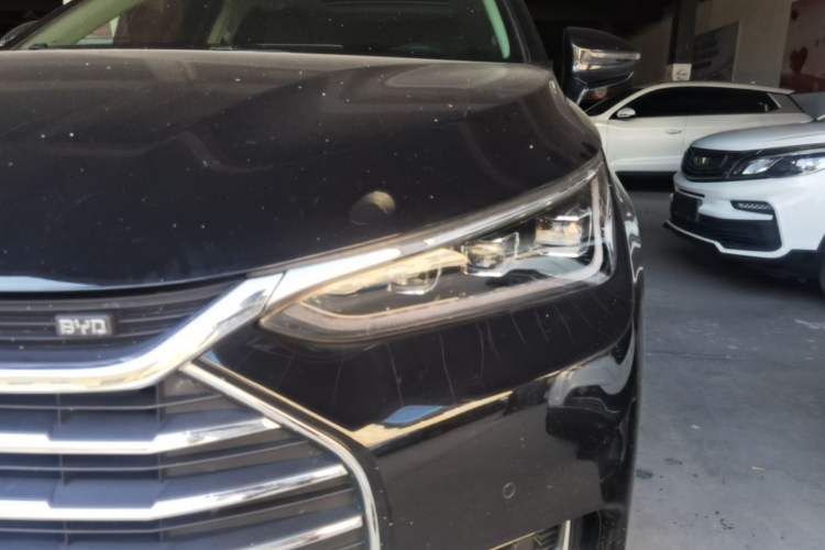 Used BYD Tang 2019 2.0T Automatic SmartConnect Luxury Edition 5 Seats China VI Standard Left Front Headlight