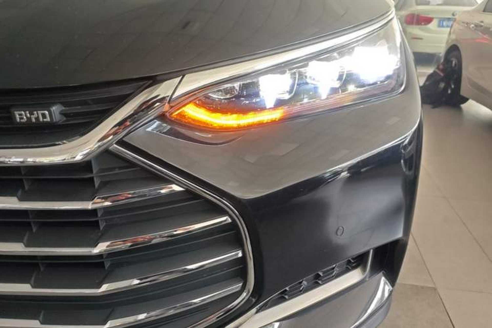 Used BYD Tang 2019 2.0T Automatic SmartConnect Prestige 7-Seater China VI Standard Left Front Headlight