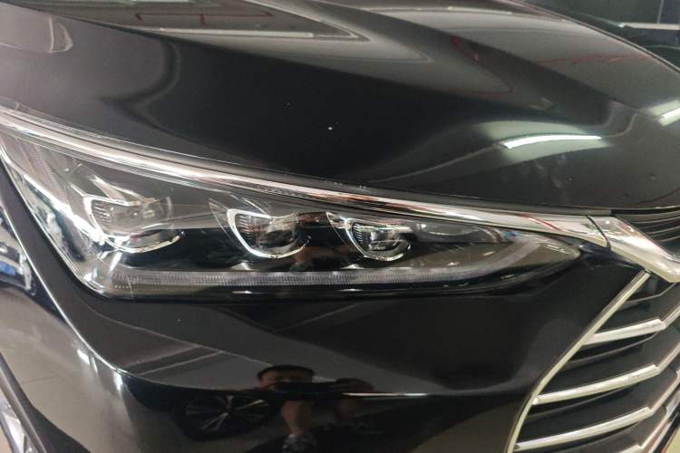 Used BYD Tang 2019 2.0T Automatic SmartConnect Luxury Edition 5 Seats China VI Standard Left Front Headlight