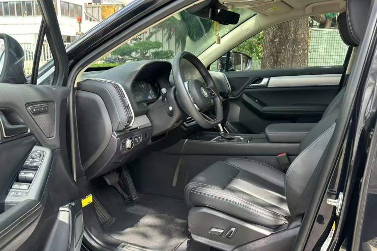 Used BYD Tang 2019 2.0T Automatic SmartConnect Luxury 7-Seater China VI Standard Left Front Seat