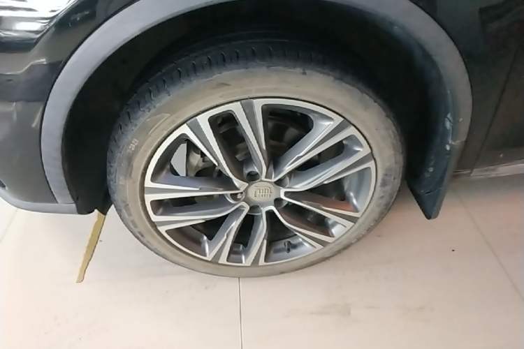 Used BYD Tang 2019 2.0T Automatic SmartConnect Luxury Version 5 Seats China VI Standard Left Front Wheel Hub