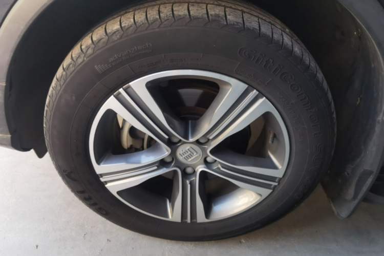 Used BYD Tang 2019 2.0T Automatic SmartConnect Luxury Edition 5 Seats China VI Standard Left Front Wheel Hub