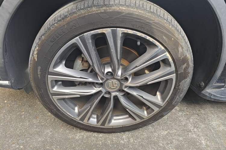 Used BYD Tang 2019 2.0T Automatic SmartConnect Luxury 7-Seater China VI Standard Left Front Wheel Hub