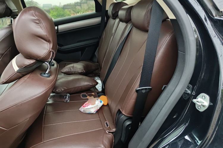 Used BYD Tang 2019 2.0T Automatic SmartConnect Luxury 7-Seater China VI Standard Left Rear Seat