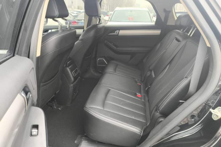 Used BYD Tang 2019 2.0T Automatic SmartConnect Prestige 7-Seater China VI Standard Left Rear Seat