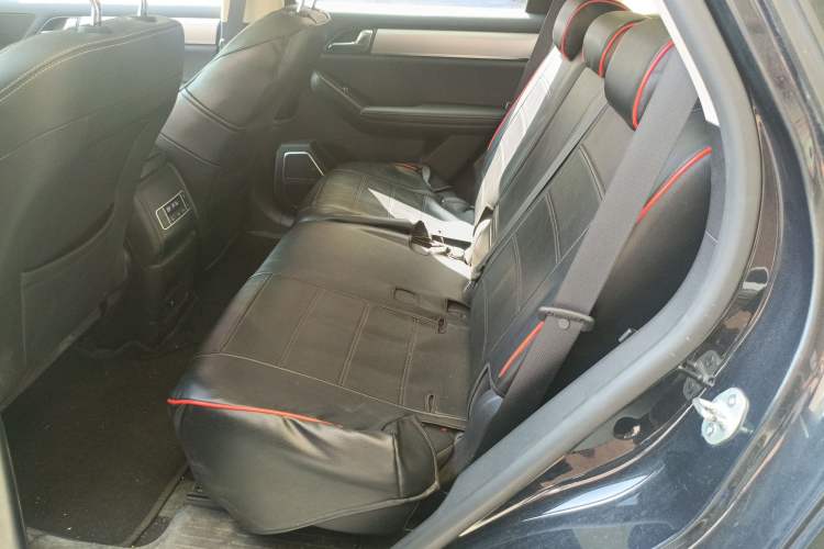 Used BYD Tang 2019 2.0T Automatic SmartConnect Prestige 7-Seater China VI Standard Left Rear Seat