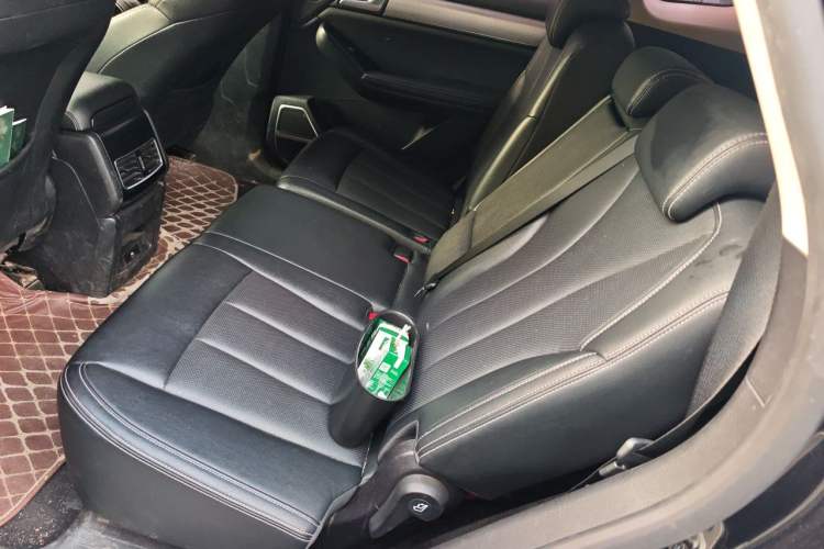 Used BYD Tang 2019 2.0T Automatic SmartConnect Luxury Edition 7 Seats China VI Standard Left Rear Seat