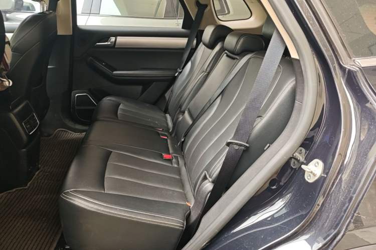 Used BYD Tang 2019 2.0T Automatic SmartConnect Luxury Edition 7 Seats China VI Standard Left Rear Seat