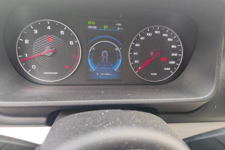 Used BYD Tang 2019 2.0T Automatic SmartConnect Luxury Edition 7 Seats China VI Standard Odometer Close Up