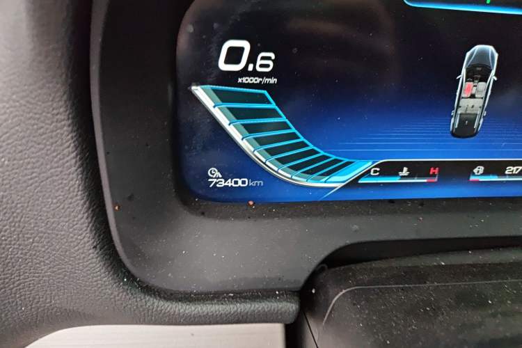 Used BYD Tang 2019 2.0T Automatic SmartConnect Luxury 7-Seater China VI Standard Odometer Close Up