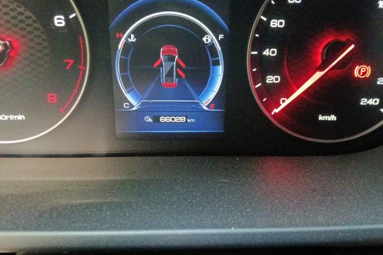 Used BYD Tang 2019 2.0T Automatic SmartConnect Prestige 7-Seater China VI Standard Odometer Close Up