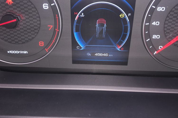 Used BYD Tang 2019 2.0T Automatic SmartConnect Luxury Edition 7 Seats China VI Standard Odometer Close Up