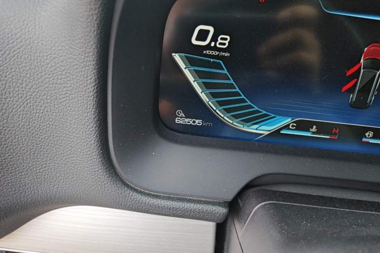 Used BYD Tang 2019 2.0T Automatic SmartConnect Luxury 7-Seater China VI Standard Odometer Close Up
