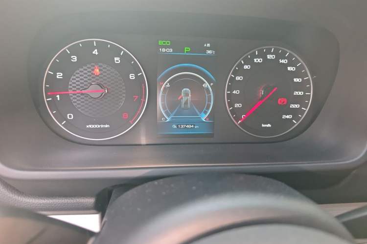 Used BYD Tang 2019 2.0T Automatic SmartConnect Luxury Edition 7 Seats China VI Standard Odometer Close Up