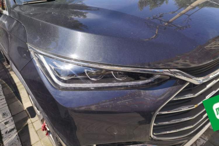 Used BYD Tang 2019 2.0T Automatic SmartConnect Luxury 7-Seater China VI Standard Right Front Headlight