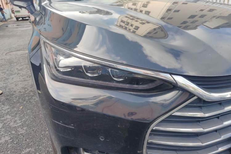 Used BYD Tang 2019 2.0T Automatic SmartConnect Luxury Edition 7 Seats China VI Standard Right Front Headlight