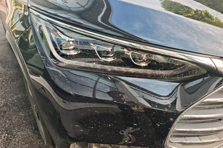 Used BYD Tang 2019 2.0T Automatic SmartConnect Luxury Edition 7 Seats China VI Standard Right Front Headlight