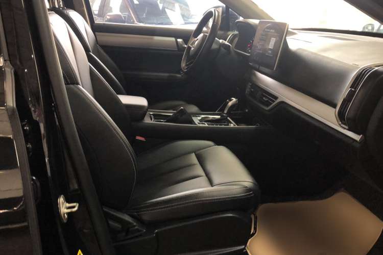 Used BYD Tang 2019 2.0T Automatic SmartConnect Luxury Edition 7 Seats China VI Standard Right Front Seat