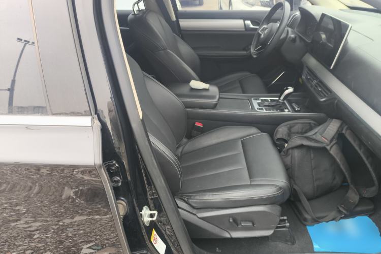 Used BYD Tang 2019 2.0T Automatic SmartConnect Prestige 7-Seater China VI Standard Right Front Seat