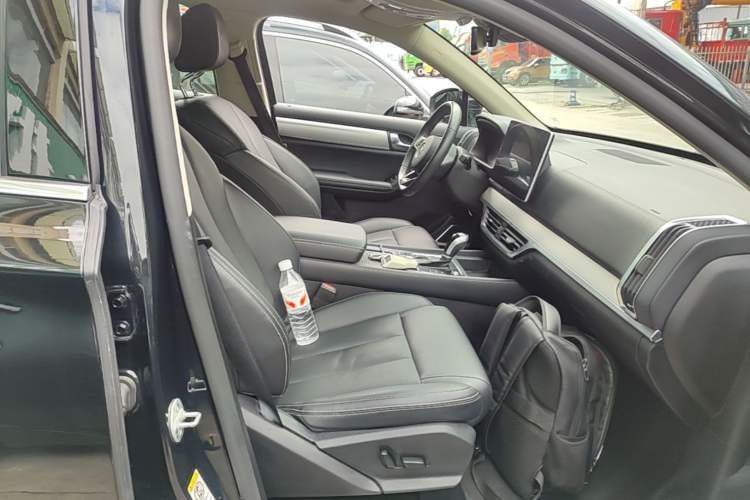 Used BYD Tang 2019 2.0T Automatic SmartConnect Prestige 7-Seater China VI Standard Right Front Seat