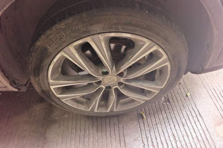 Used BYD Tang 2019 2.0T Automatic SmartConnect Prestige 7-Seater China VI Standard Right Front Wheel Hub