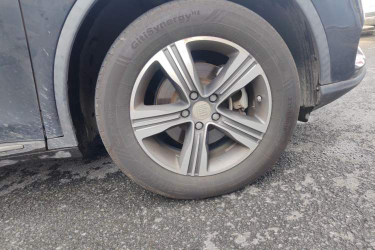 Used BYD Tang 2019 2.0T Automatic SmartConnect Luxury Edition 7 Seats China VI Standard Right Front Wheel Hub