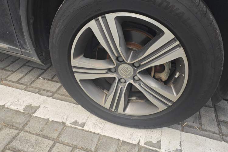 Used BYD Tang 2019 2.0T Automatic SmartConnect Luxury Edition 5 Seats China VI Standard Right Front Wheel Hub