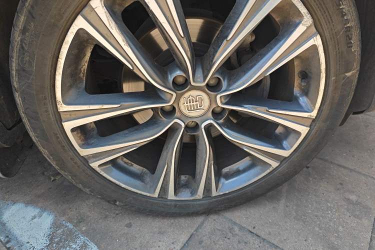 Used BYD Tang 2019 2.0T Automatic SmartConnect Luxury 7-Seater China VI Standard Right Front Wheel Hub