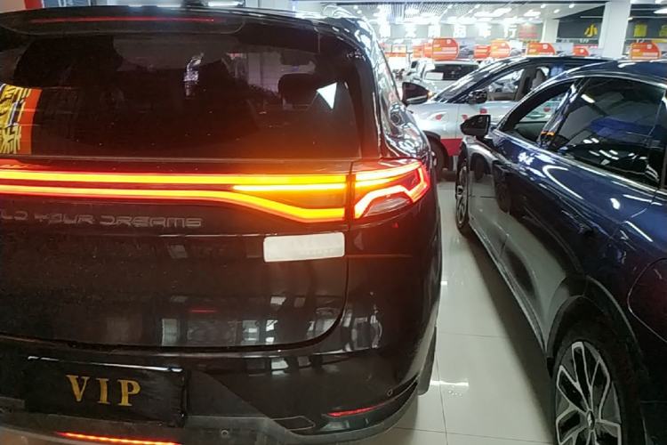 Used BYD Tang 2019 2.0T Automatic SmartConnect Luxury Version 5 Seats China VI Standard Right Rear Taillight