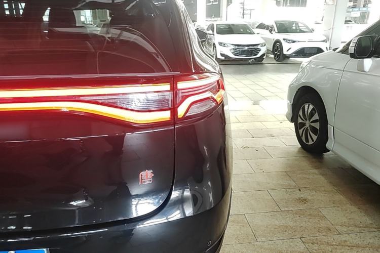 Used BYD Tang 2019 2.0T Automatic SmartConnect Luxury Edition 5 Seats China VI Standard Right Rear Taillight