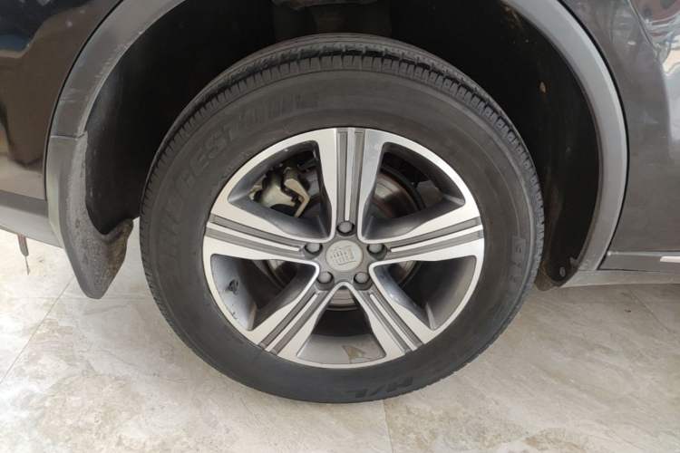Used BYD Tang 2019 2.0T Automatic SmartConnect Luxury Edition 5 Seats China VI Standard Right Rear Wheel Hub
