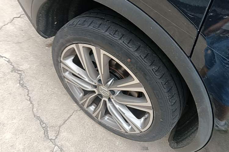 Used BYD Tang 2019 2.0T Automatic SmartConnect Luxury 7-Seater China VI Standard Right Rear Wheel Hub