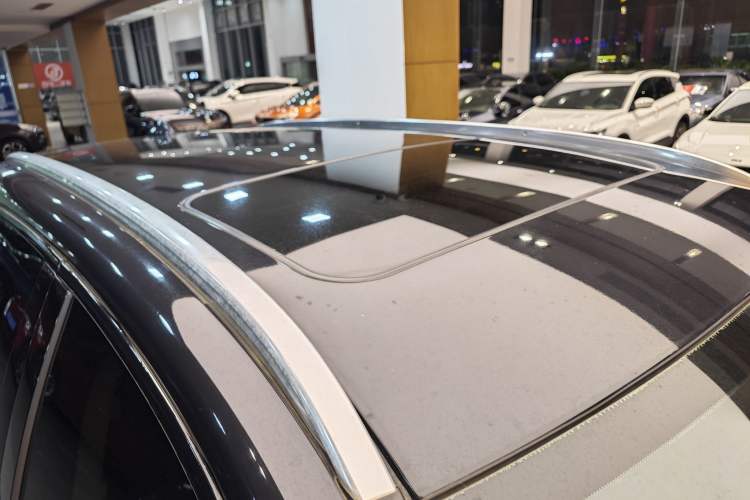 Used BYD Tang 2019 2.0T Automatic SmartConnect Luxury Edition 7 Seats China VI Standard Roof