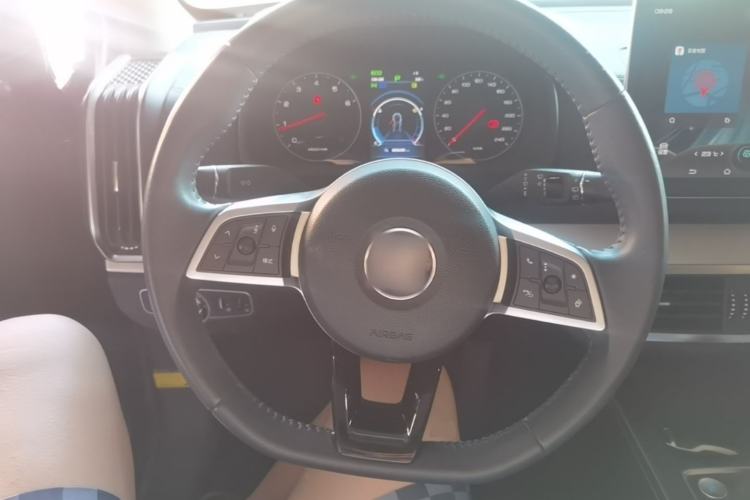Used BYD Tang 2019 2.0T Automatic SmartConnect Luxury Edition 5 Seats China VI Standard Steering Wheel