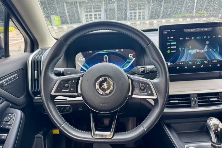 Used BYD Tang 2019 2.0T Automatic SmartConnect Luxury 7-Seater China VI Standard Steering Wheel