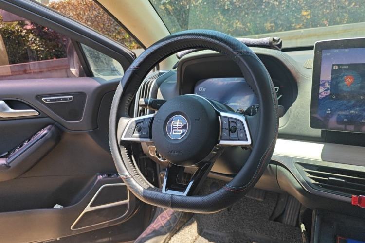 Used BYD Tang 2019 2.0T Automatic SmartConnect Luxury 7-Seater China VI Standard Steering Wheel