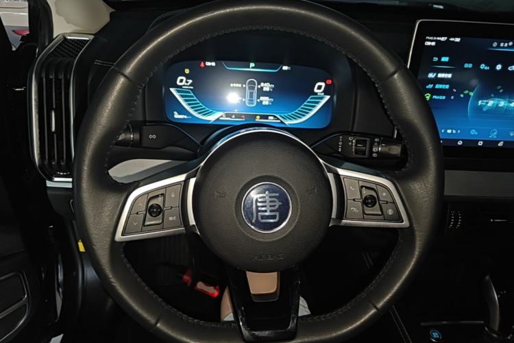 Used BYD Tang 2019 2.0T Automatic SmartConnect Luxury 7-Seater China VI Standard Steering Wheel