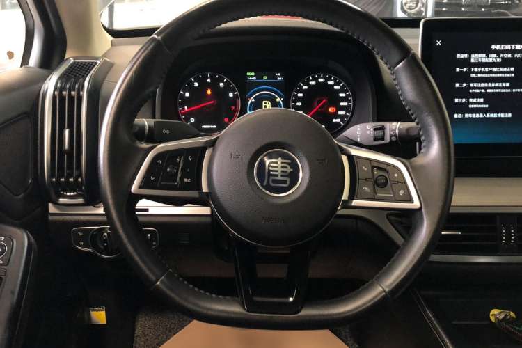 Used BYD Tang 2019 2.0T Automatic SmartConnect Luxury Edition 7 Seats China VI Standard Steering Wheel