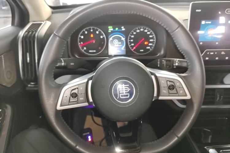 Used BYD Tang 2019 2.0T Automatic SmartConnect Luxury Edition 5 Seats China VI Standard Steering Wheel