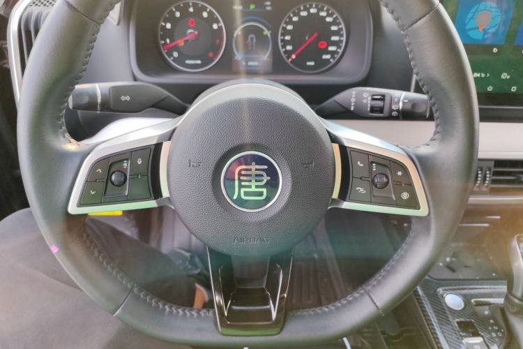 Used BYD Tang 2019 2.0T Automatic SmartConnect Prestige 7-Seater China VI Standard Steering Wheel