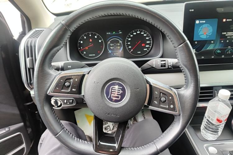 Used BYD Tang 2019 2.0T Automatic SmartConnect Prestige 7-Seater China VI Standard Steering Wheel