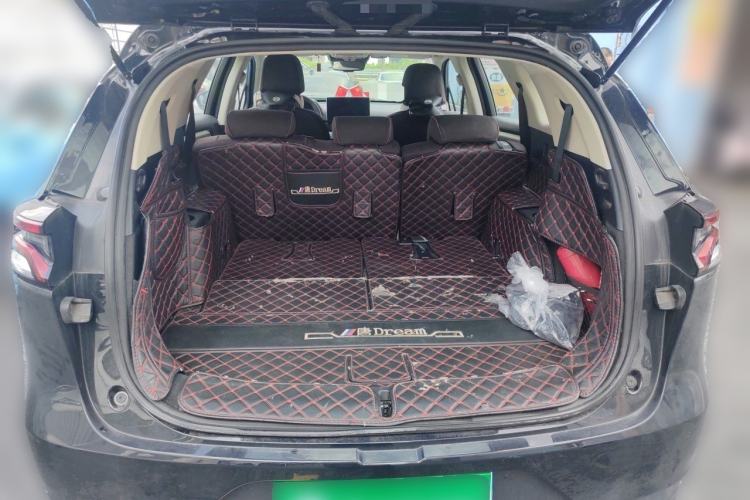 Used BYD Tang 2019 2.0T Automatic SmartConnect Luxury Edition 7 Seats China VI Standard Trunk